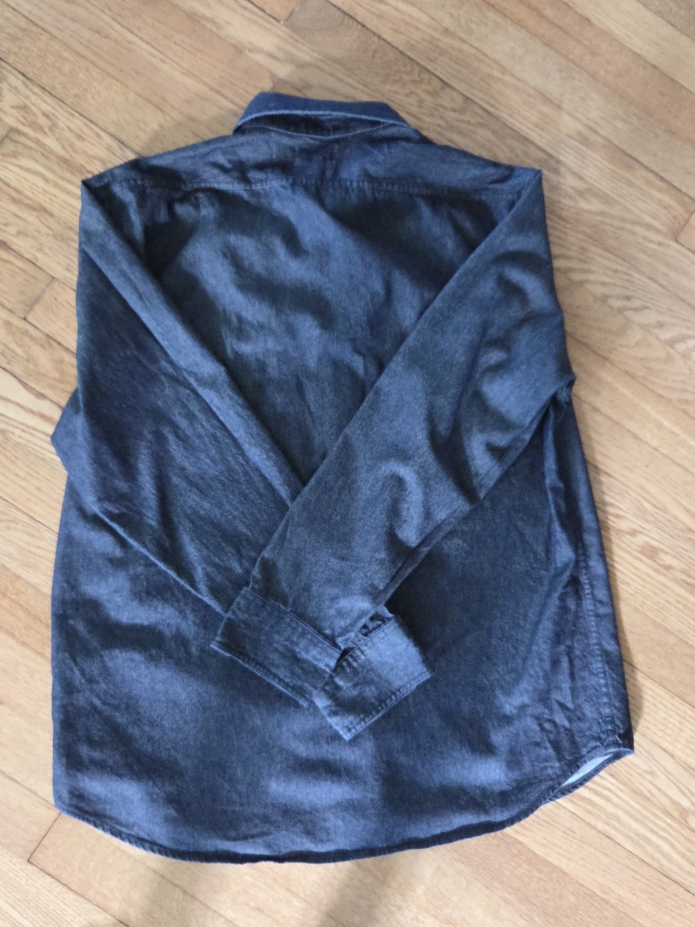 Taylor Stitch Indigo Chambray Button-Down Shirt - Picture 6 of 6
